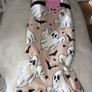 Ghoulie glam Halloween ghost blanket